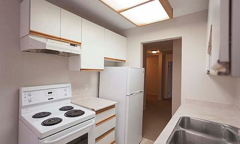Park Astoria Apartme...