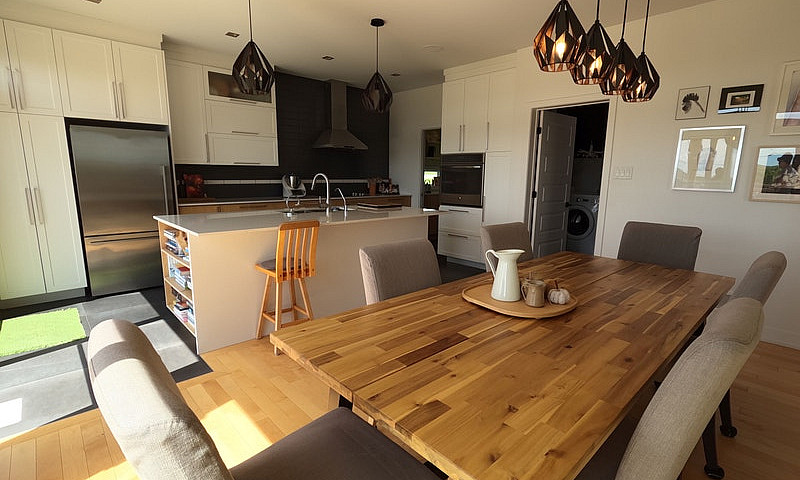 Prestigious House Wi...