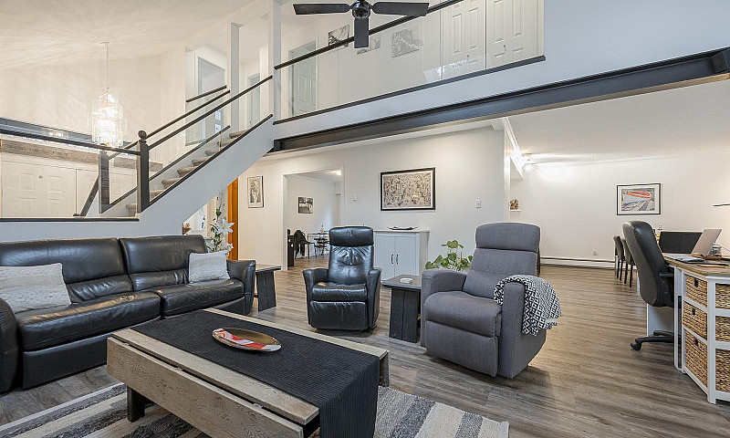 20152 37 Avenue Lang...