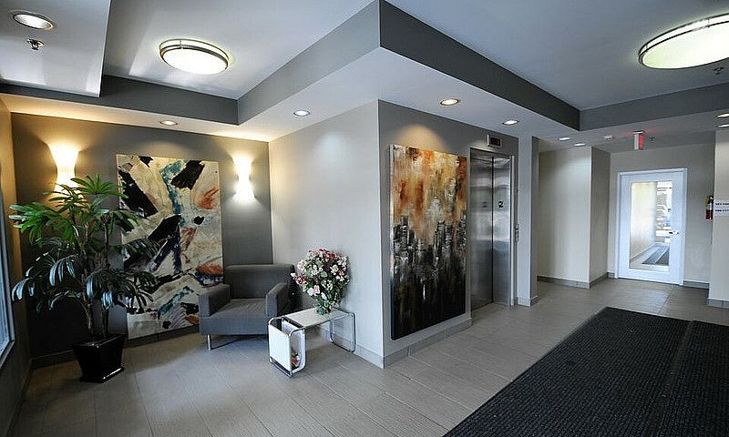 3299 Pembina Hwy- Gr...