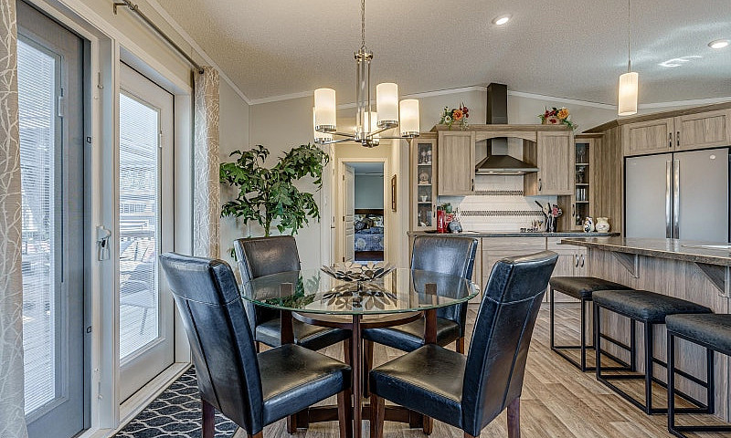 Former Show Home. Pr...