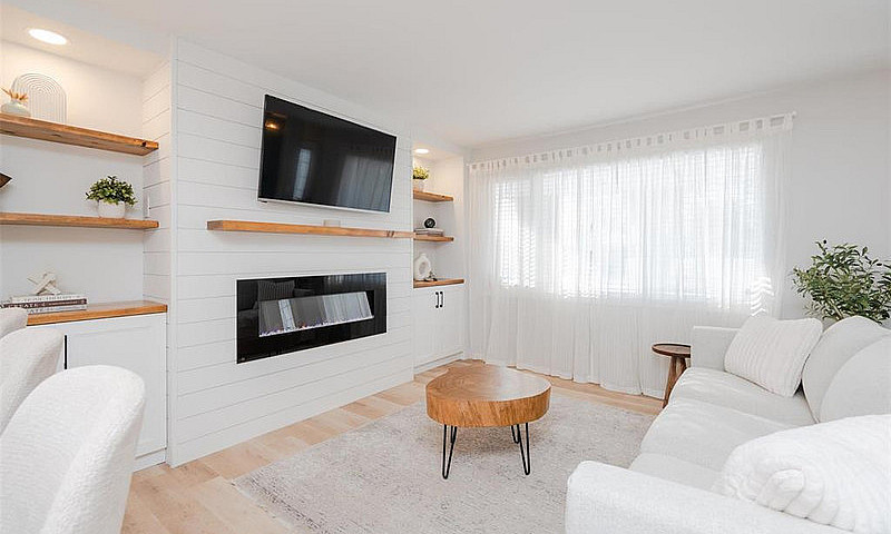557 Chelsea Avenue W...