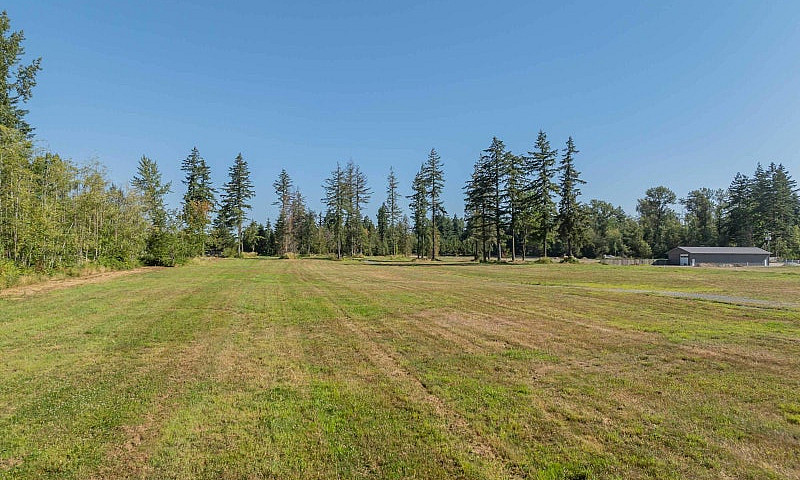 22714 26 Avenue Lang...