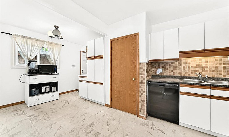 155 Greene Avenue Wi...
