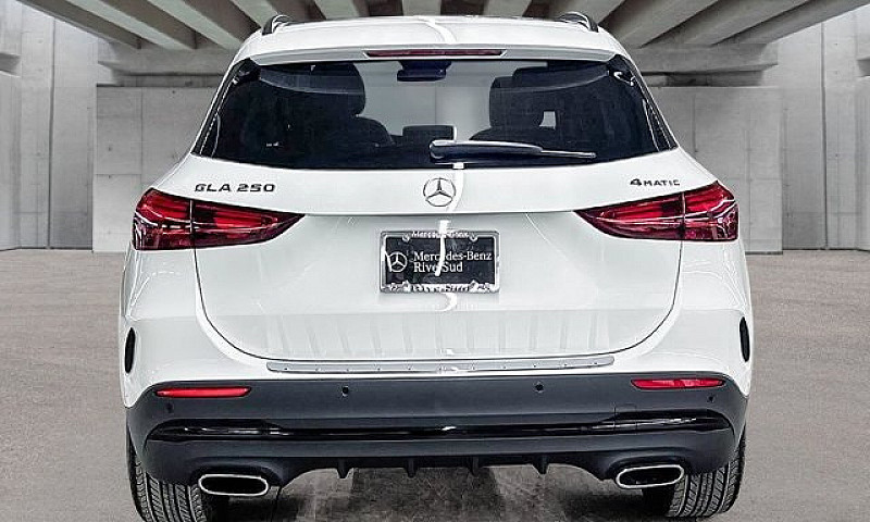 2026 Mercedes-Benz G...