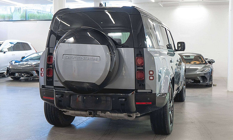 2024 Land Rover Defe...