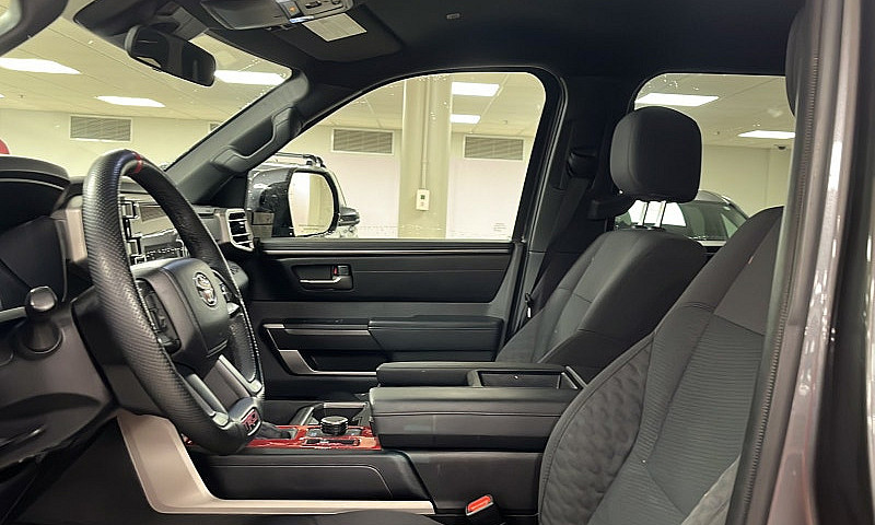 2025 Toyota Tundra S...