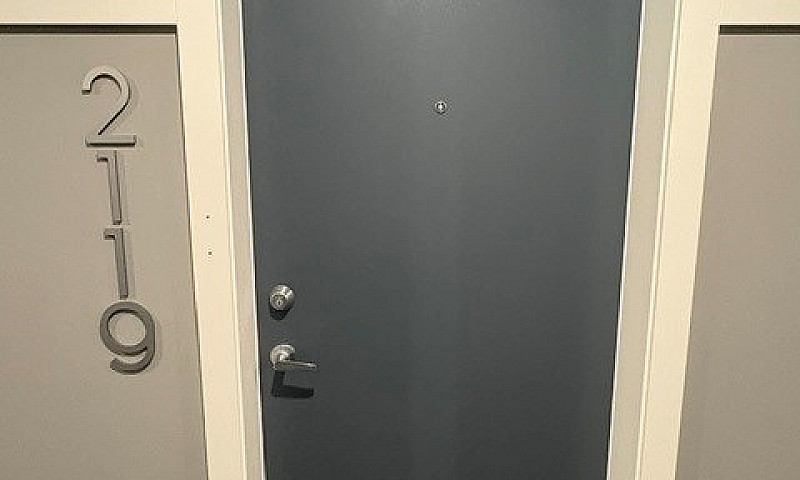 1 Bed + Den, 2 Bath ...
