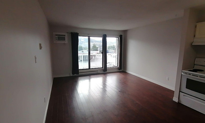 Upper Floor / Renova...