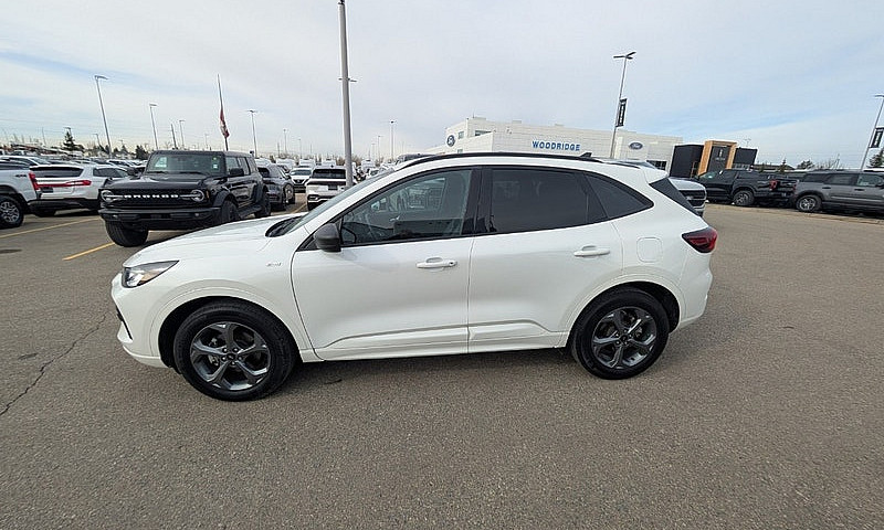 2023 Ford Escape...