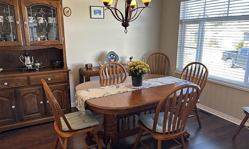 141 33751 7 Avenue M...