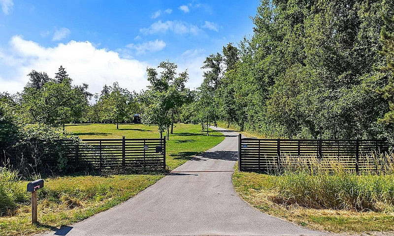 21228 8 Avenue Langl...