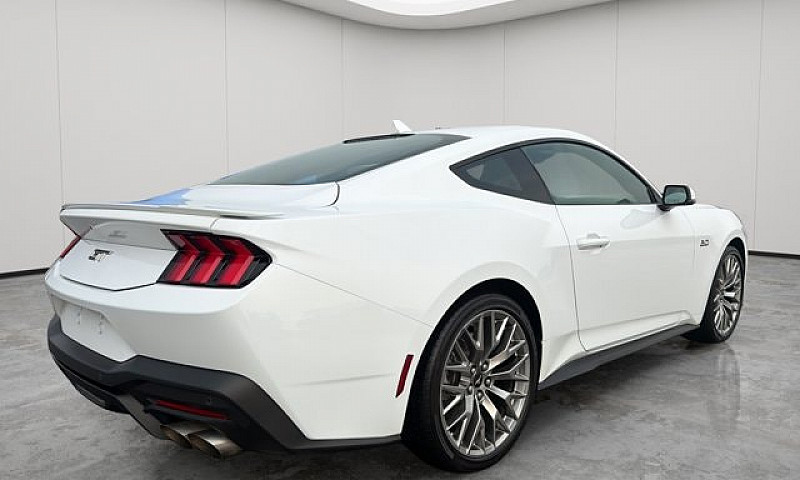 2024 Ford Mustang Gt...