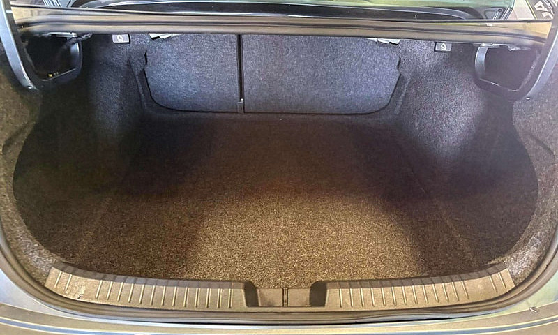 2021 Volkswagen Jett...