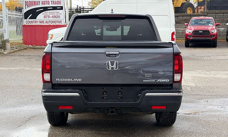 2017 Honda Ridgeline...