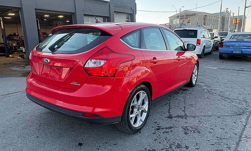 2012 Ford Focus Sel...