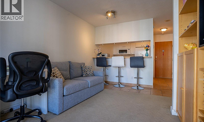603 835 View St Vict...