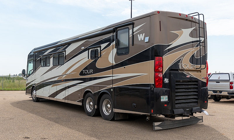 2013 Winnebago Motor...