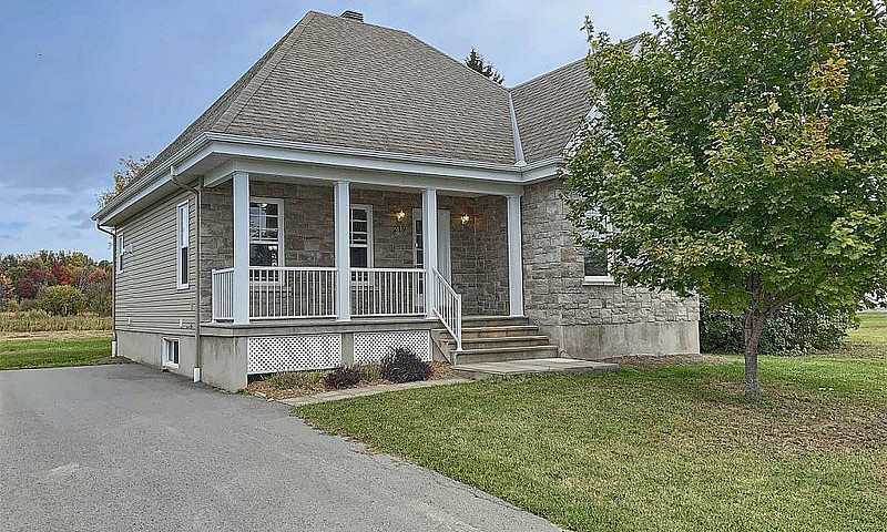 $439,900 - Bungalow ...