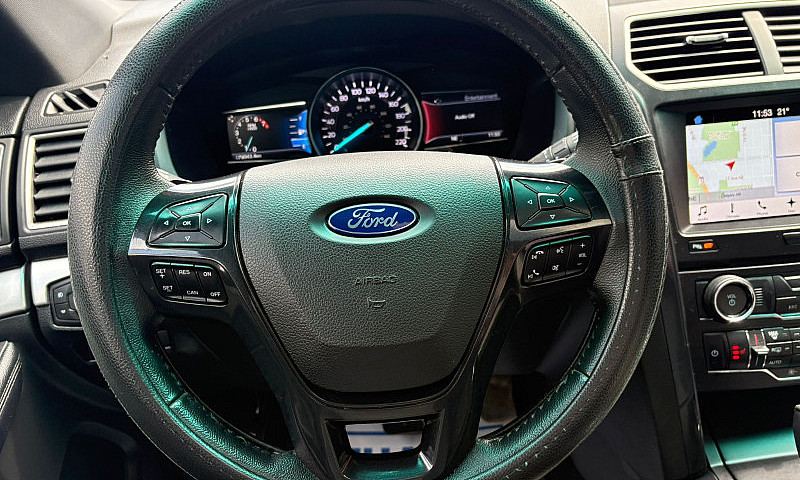 2017 Ford Explorer E...