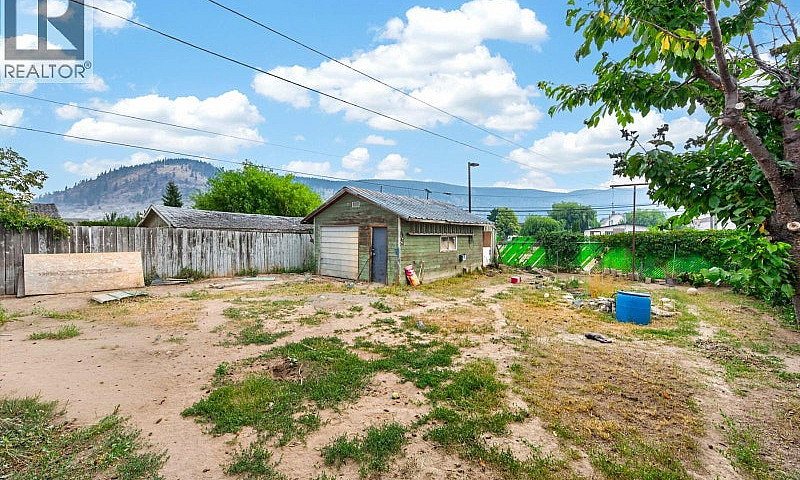 1637 Coldwater Avenu...