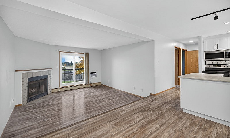 Lindenwoods Condo Fo...