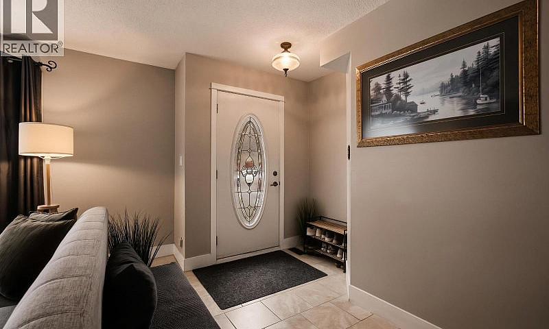 1025 Pigeon Avenue W...