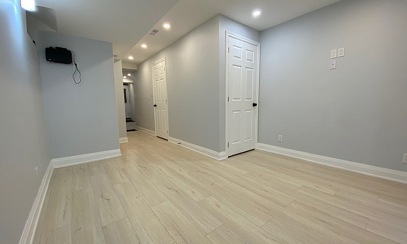 Renovated 1 Bedroom ...