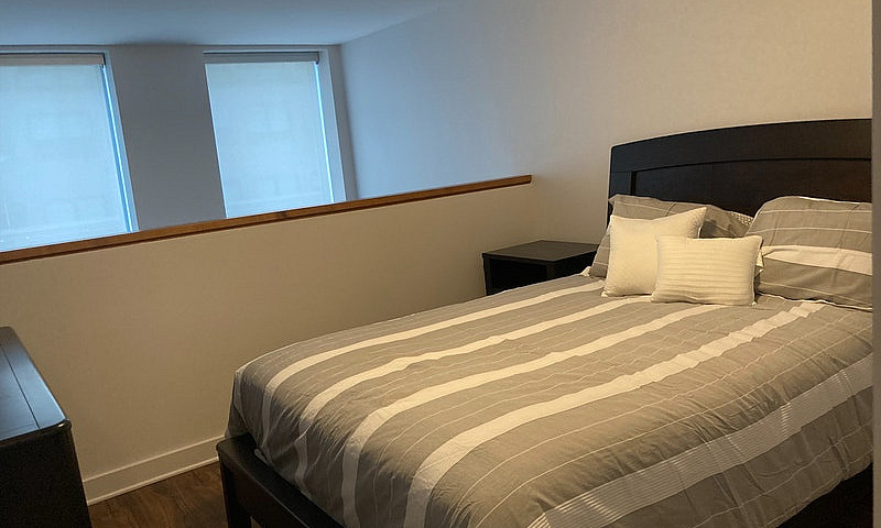 Furnished 1 Bed Loft...