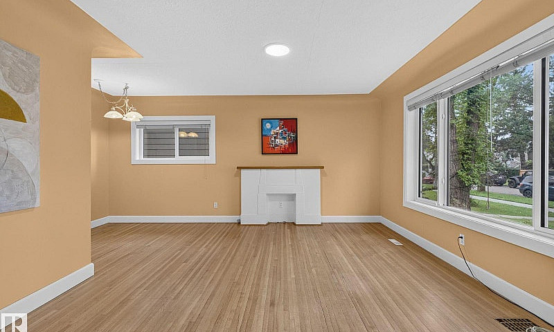 6261 112A St Nw Edmo...