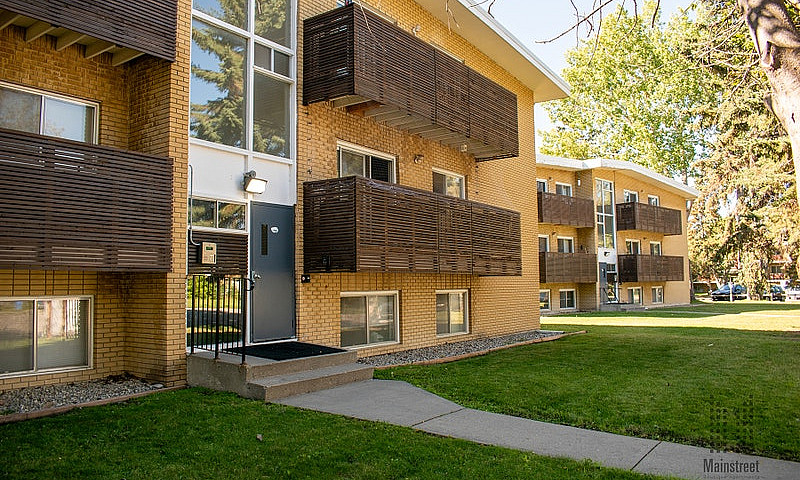 Brentwood Apartment ...