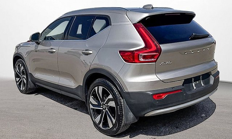 2024 Volvo Xc40 Ulti...