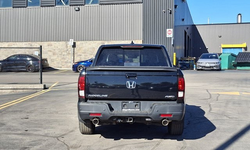 2021 Honda Ridgeline...