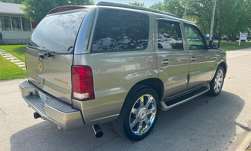 2003 Cadillac Escala...
