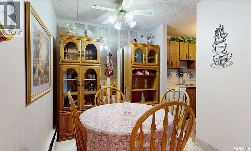 130 65 Westfield Dri...