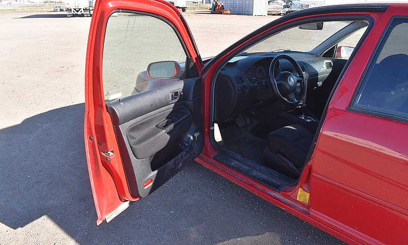 2003 Volkswagen Jett...