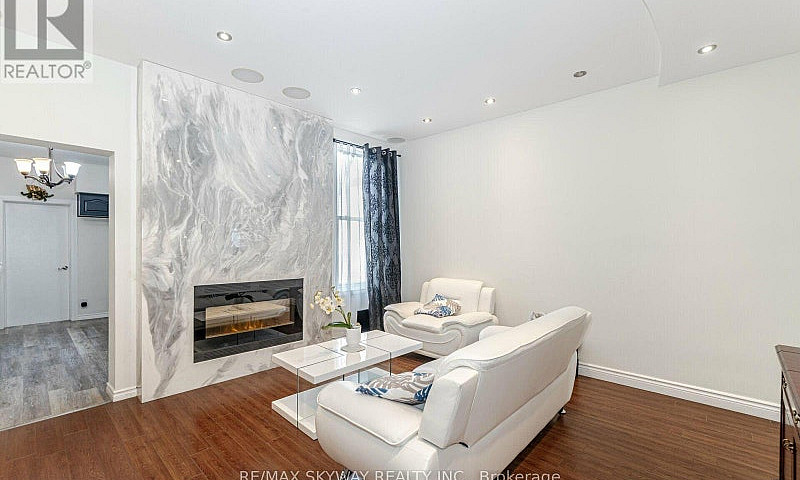 242 East Avenue N Ha...