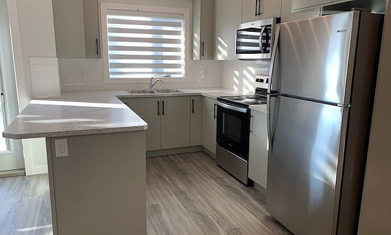 4506 47A Ave - 303 A...