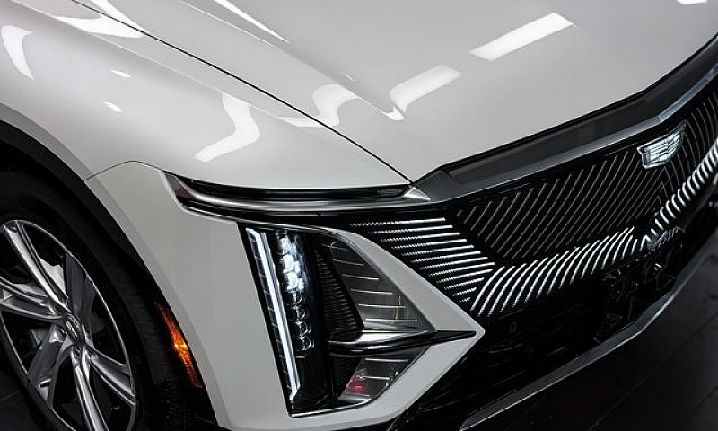 2024 Cadillac Lyriq ...