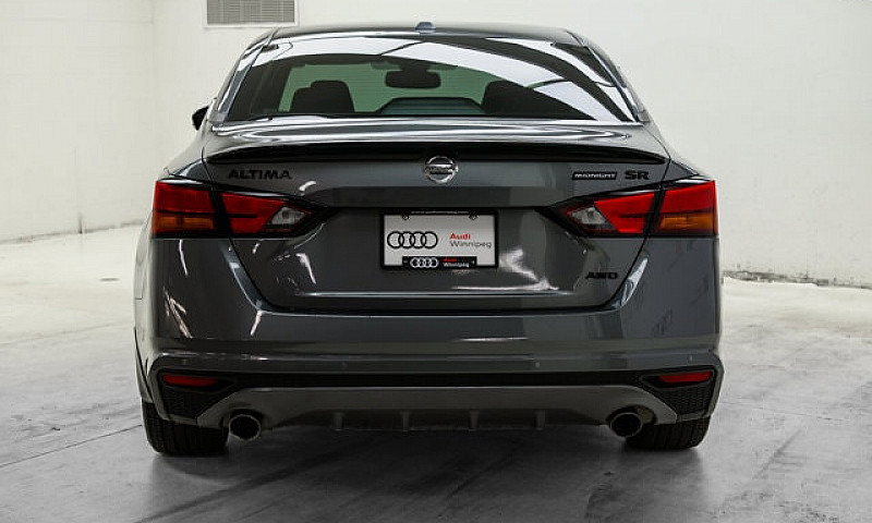 2022 Nissan Altima 2...