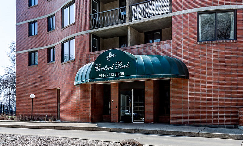 Downtown 2 Bed 2 Bat...