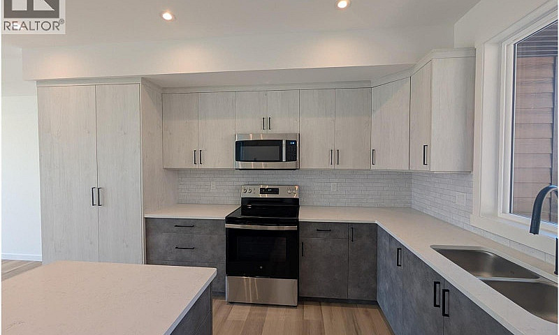 3602 Pleasant Valley...