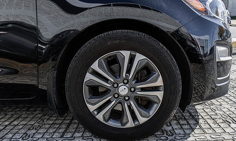 2019 Kia Sedona Lx...