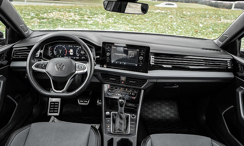 2025 Volkswagen Jett...