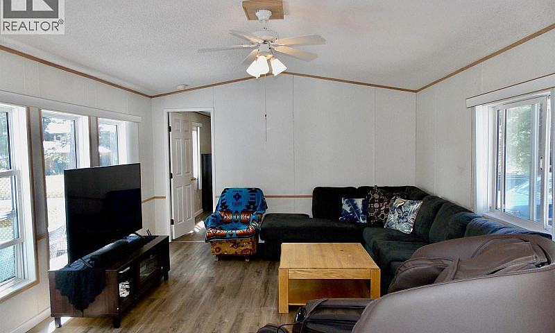 3425 S Chimney Lake ...