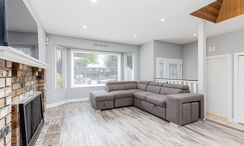 9435 149A Street Sur...