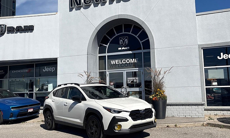 2025 Subaru Crosstre...