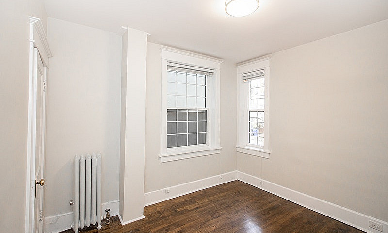 883 Grosvenor Avenue...