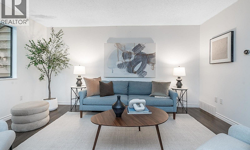 320 Cornell Way Port...