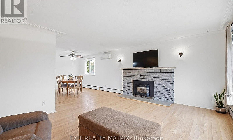 2439 Raymond Street ...
